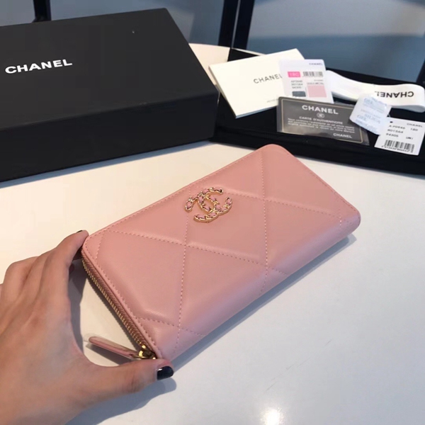 シャネル財布側面デザイン